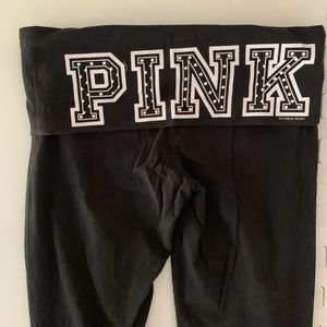 PINK Victoria’s Secret leggings